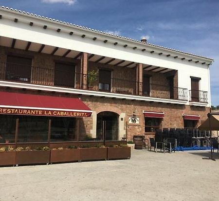 Hostal La Caballeriza Malpartida de Cáceres エクステリア 写真