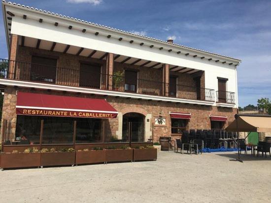 Hostal La Caballeriza Malpartida de Cáceres エクステリア 写真