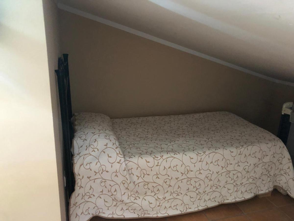 Hostal La Caballeriza Malpartida de Cáceres エクステリア 写真