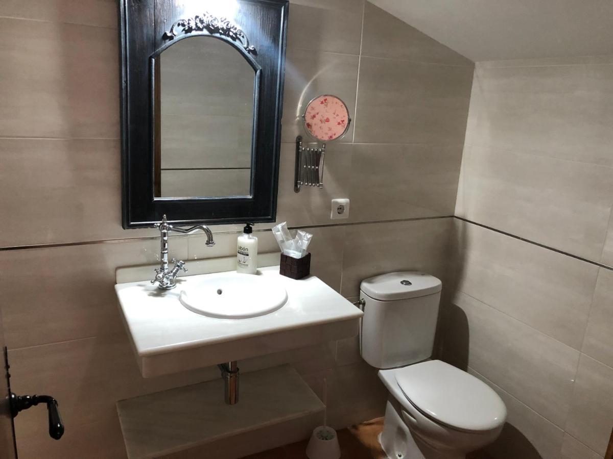 Hostal La Caballeriza Malpartida de Cáceres エクステリア 写真
