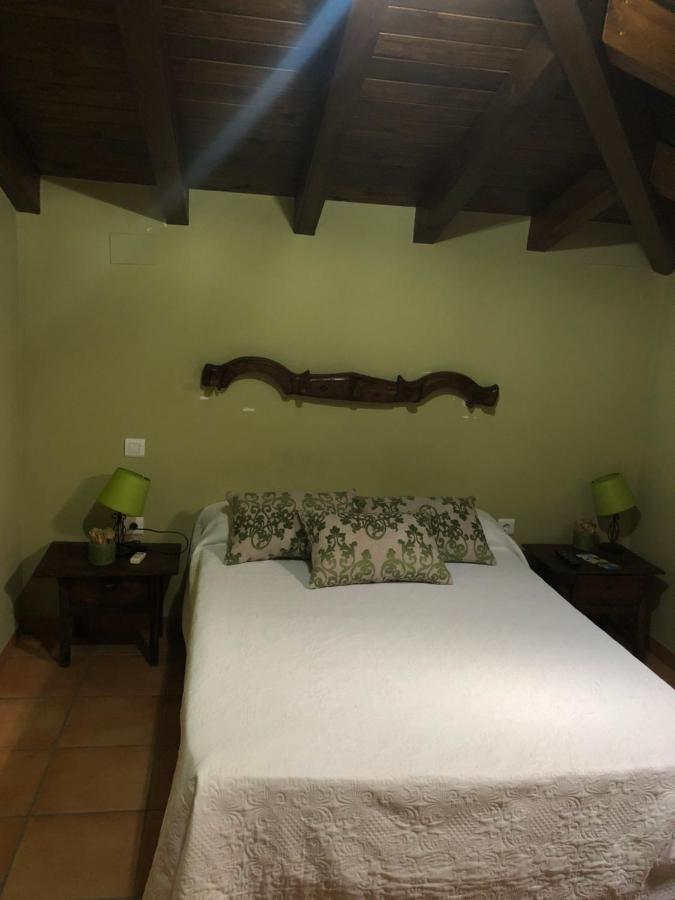 Hostal La Caballeriza Malpartida de Cáceres エクステリア 写真